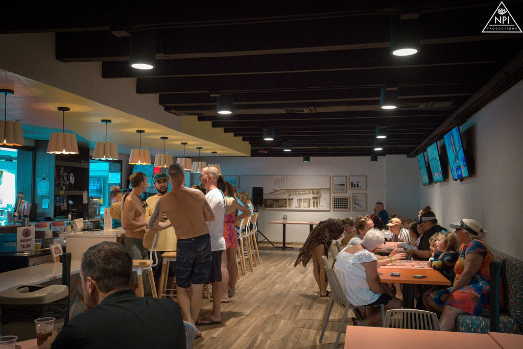 Duck Dive Bar and Grille